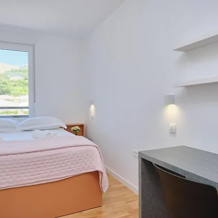 Apartment Fuer 4 Personen Ca, 51 M Sup2 In Trogir, Adriakueste Kroatien Und Umgebung