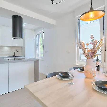 Apartment Fuer 4 Personen Ca, 51 M Sup2 In Trogir, Adriakueste Kroatien Und Umgebung Trogir